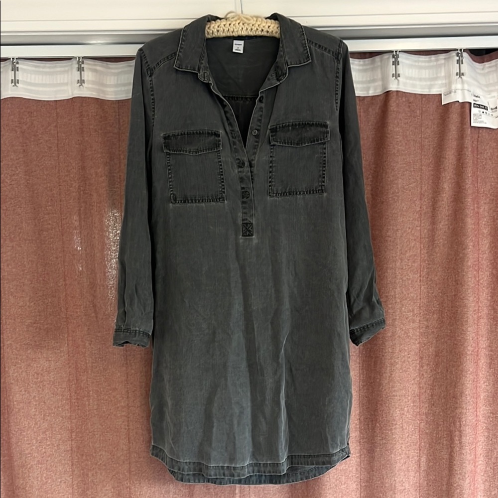 Gray old navy collared dress, size medium